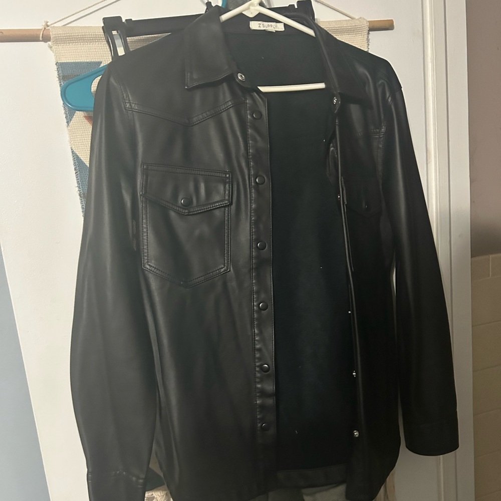 Zsupply black button up small Wes
